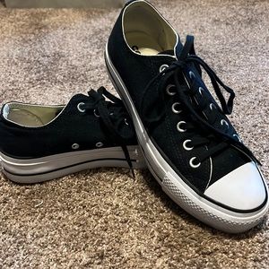 Black platform Converse. Like new condition!